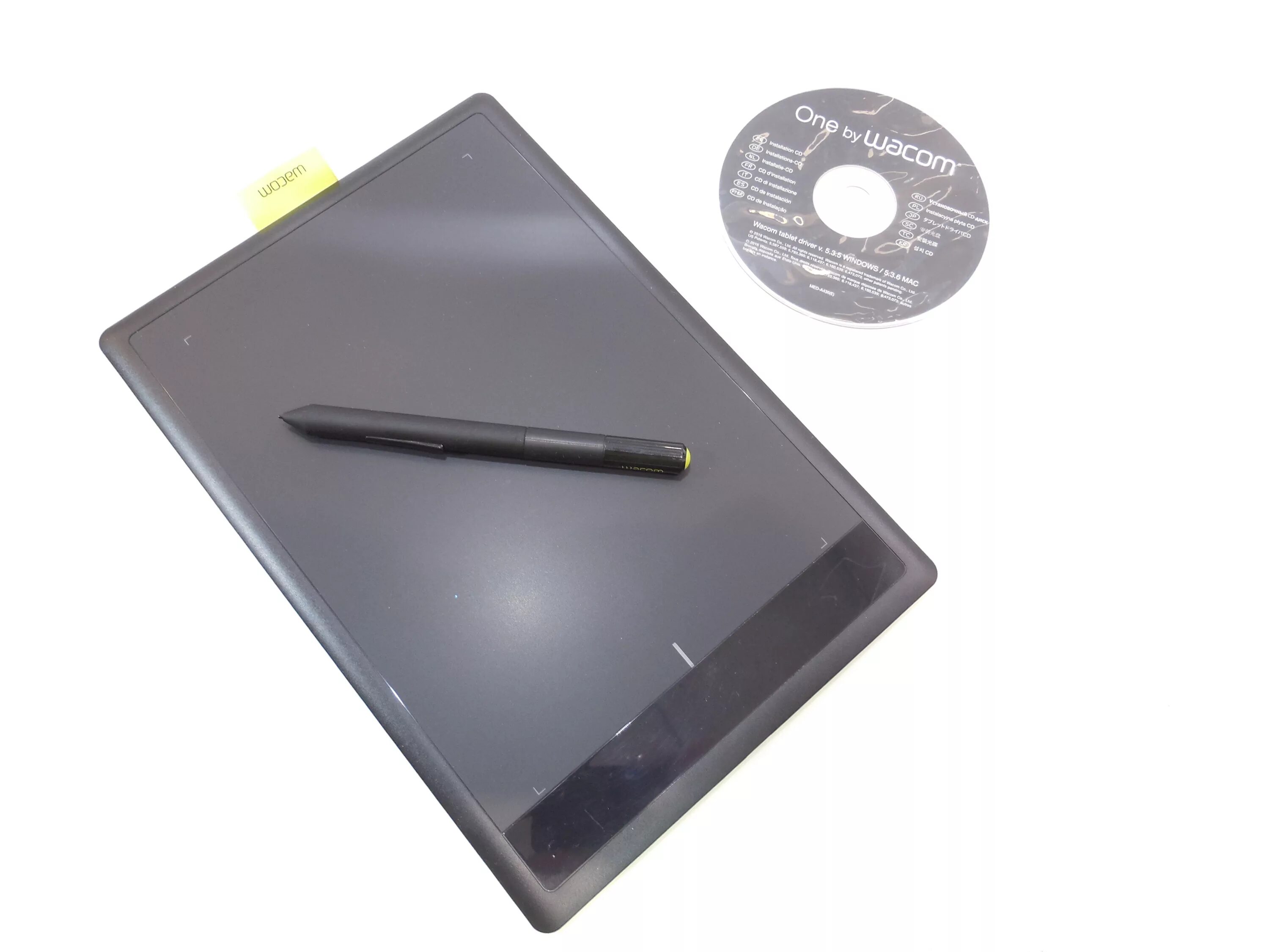 Wacom 671 драйвера. Wacom Bamboo CTL-671. Wacom one CTL-671. Графический планшет one by Wacom CTL-671. ВАКОМ планшет CTL 671.