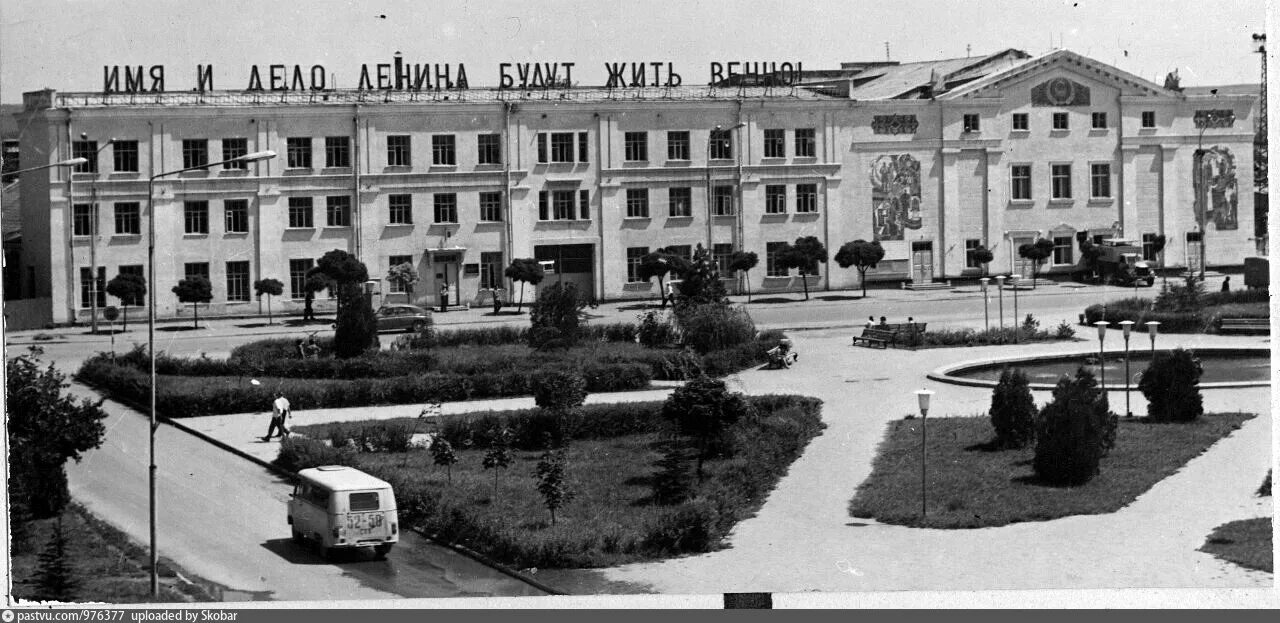 Черкесский завод. Черкесский завод холодильного машиностроения. Черкесск заводы. ЧЗХМ Черкесск. Черкесск 80 годов.