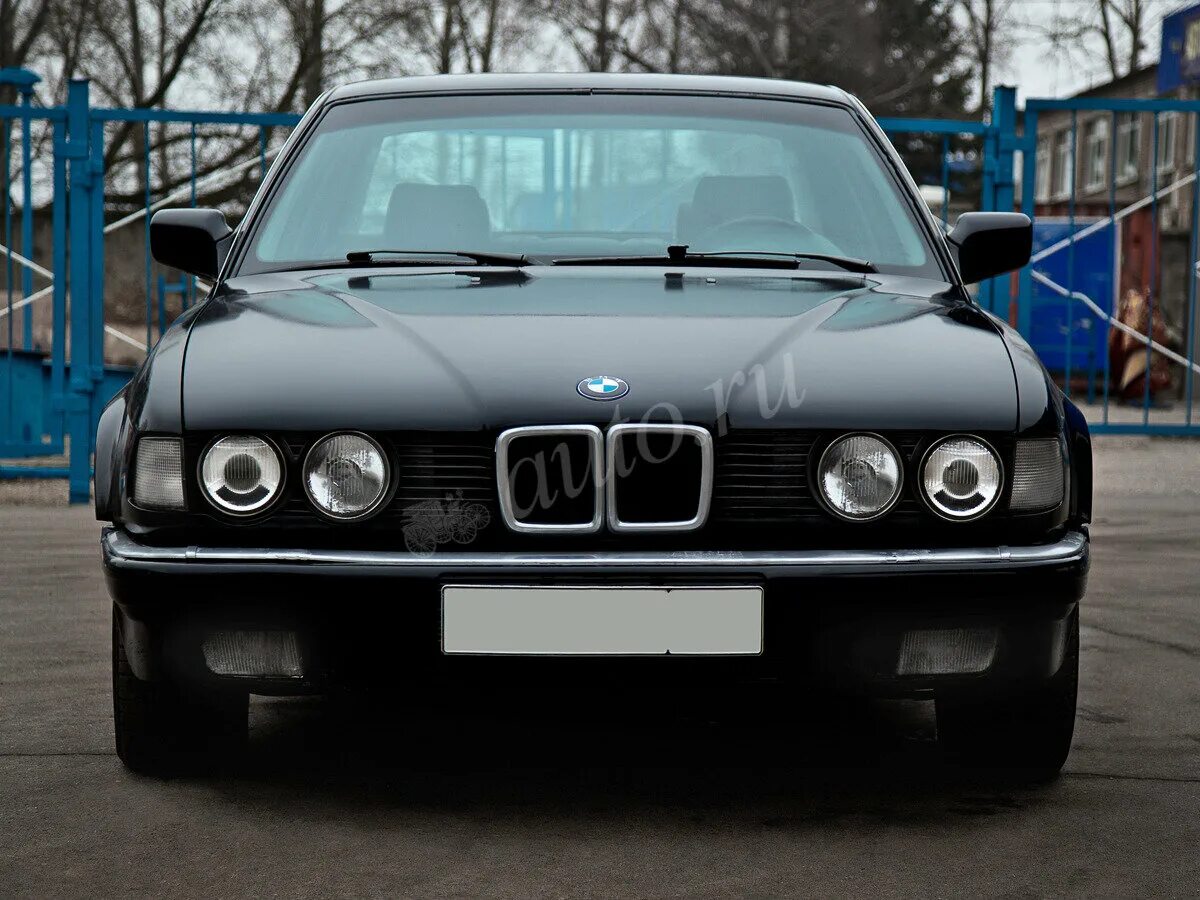 размытая таблица для проверки зрения. буквы у офтальмолога. буквы шб для проверки зрения. чтение с буквой ю. ш.