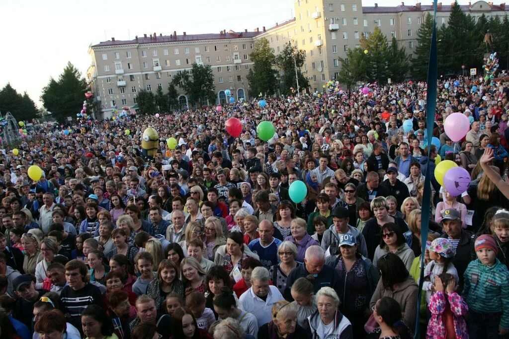 Праздники сегодня в башкирии. Праздник в уфе. день города октябрьский башкортостан. с днем города уфа. октябрьские праздники в башкирии.