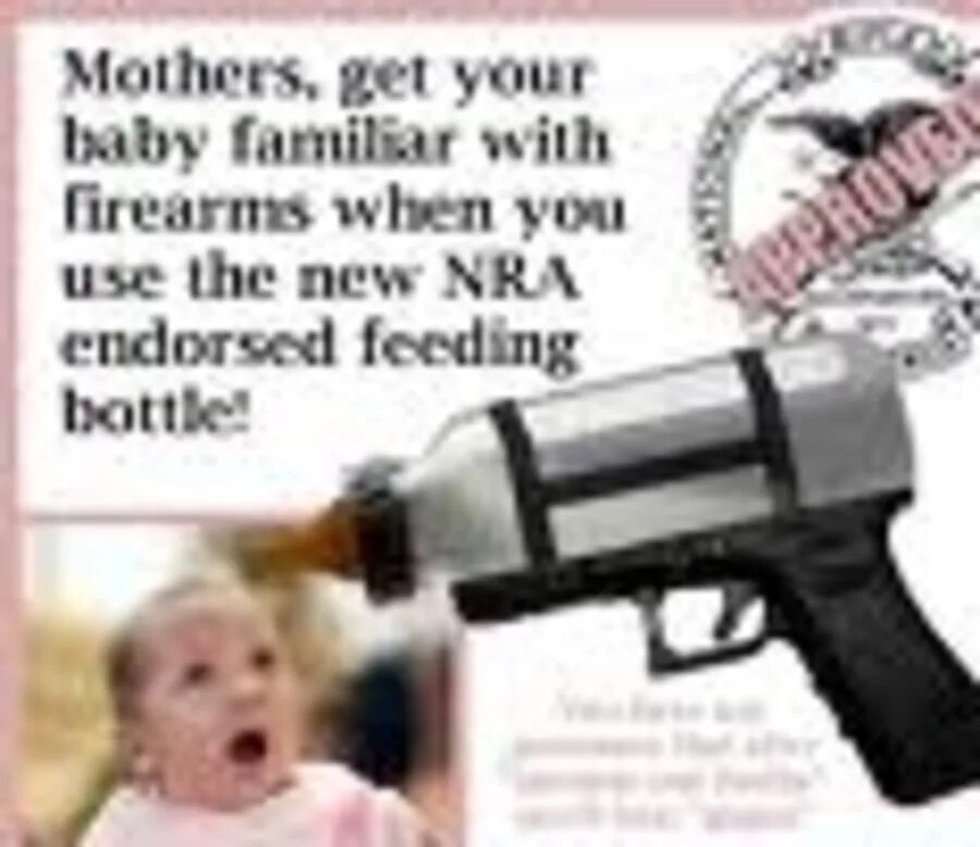 Baby gun. Смешной ребенок с пистолетом. Револьвер прикол.