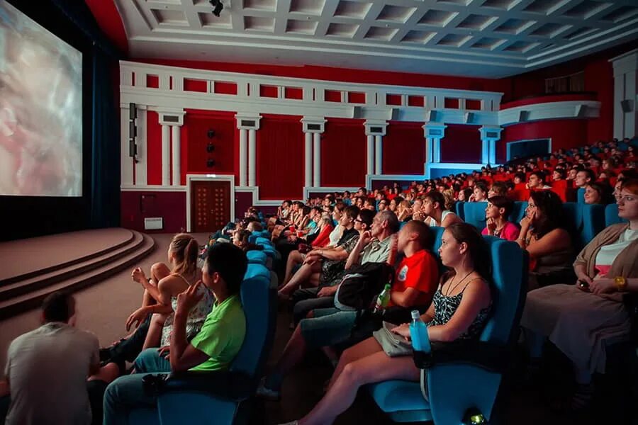 показ кинофильма