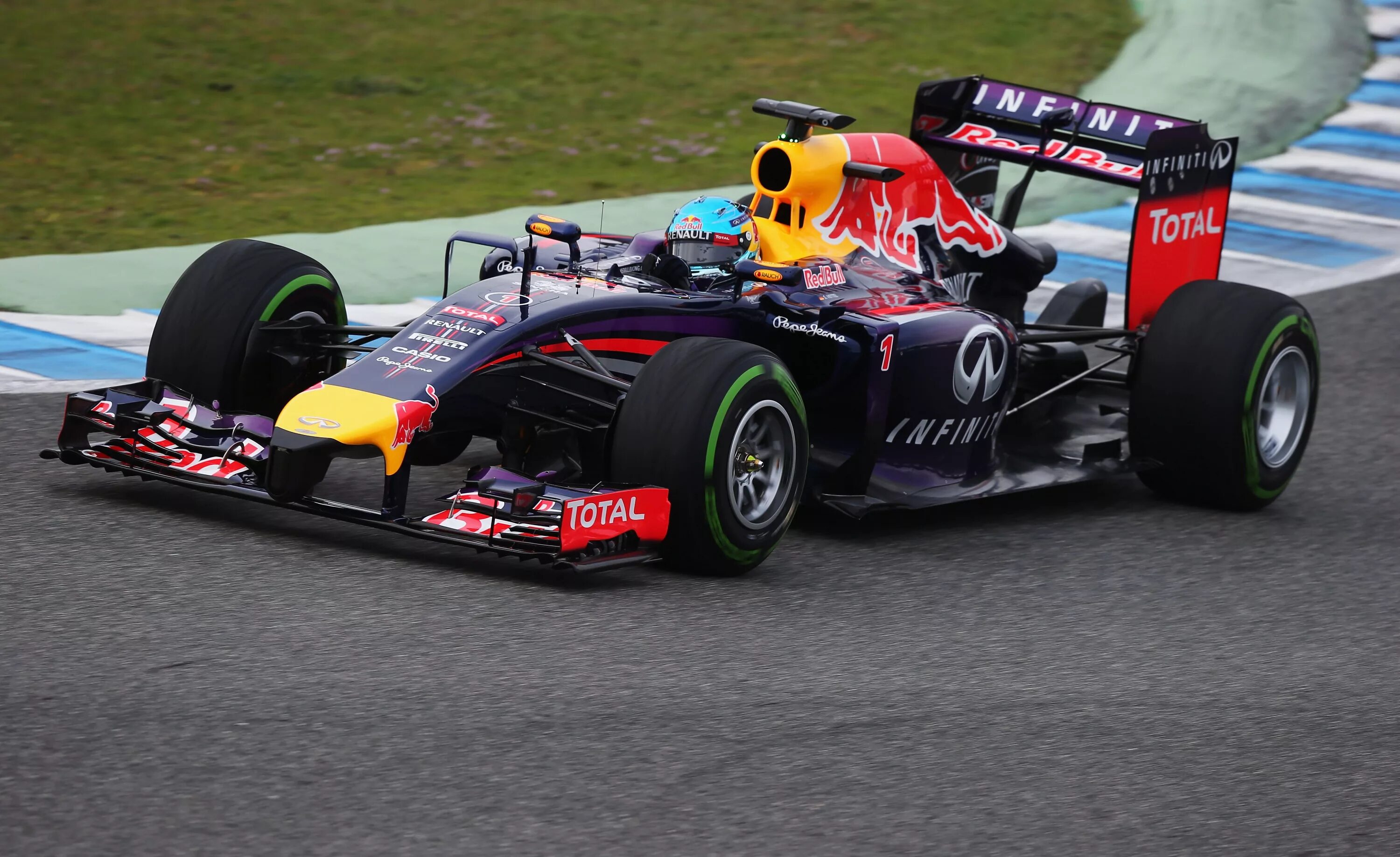 10 2014 01 10 2014. F1 2014 red bull. red bull rb10. f1 rb 2014. ф1 феттель 2012.