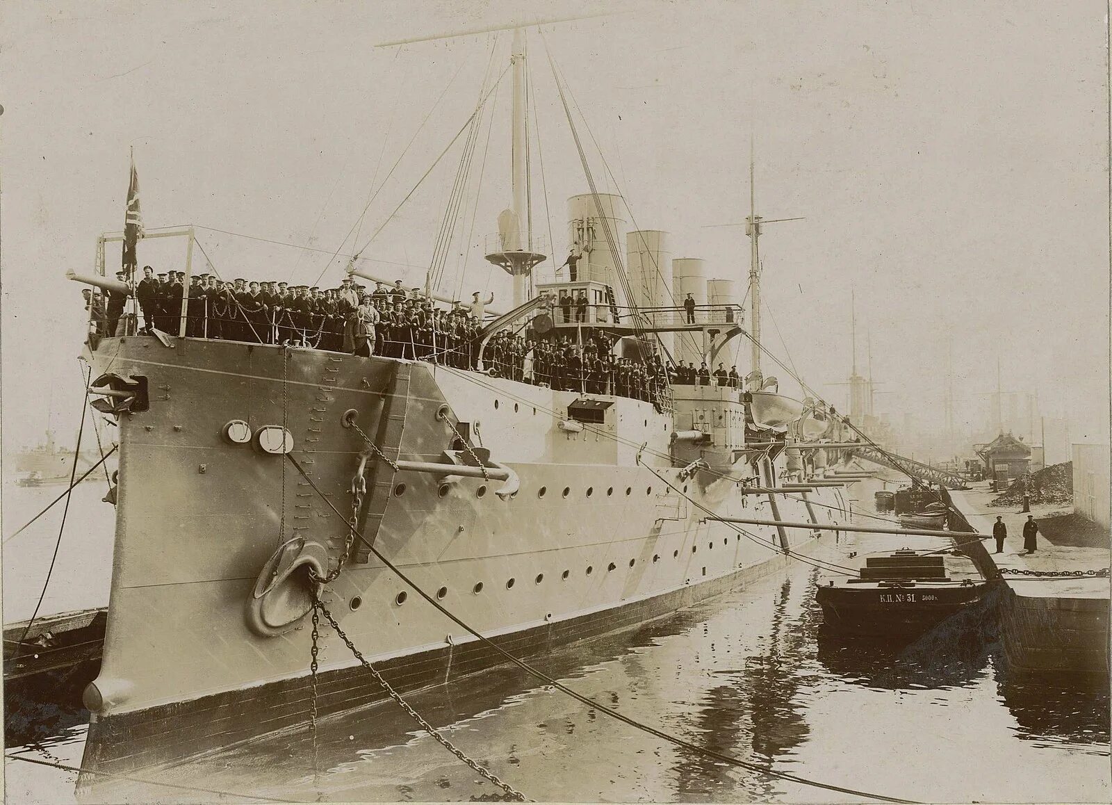 Очаков бронепалубный крейсер. Жемчуг бронепалубный крейсер. Эскадренный броненосец князь суворов. Броненосный крейсер россия 1905. Броненосный крейсер россия, 1896 г.
