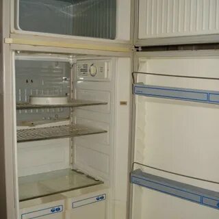 Продам двухкамерный холодильник