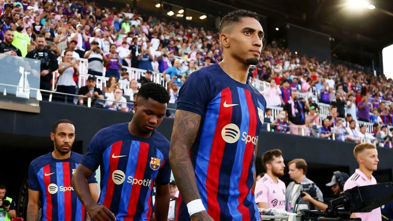 Севилья 2021 2022. Barcelona 2022. Команда клуб барселона 2022. Торрес барса. Рафинья барселона 2022.
