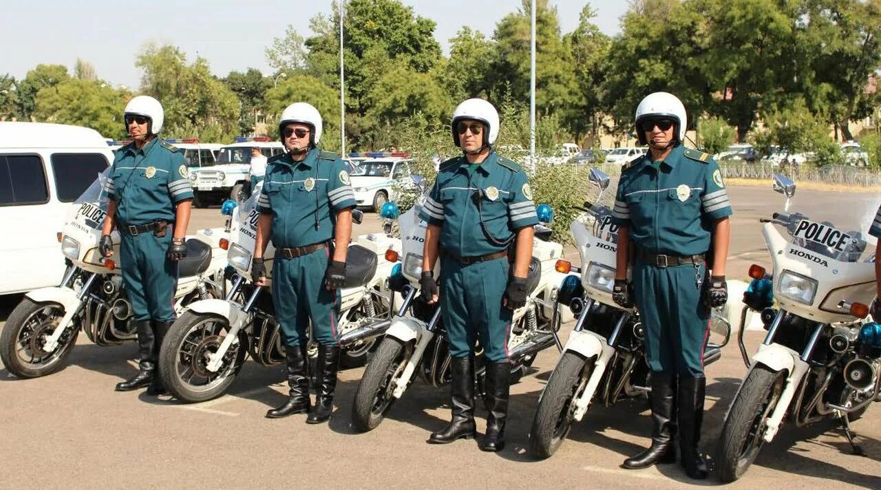 Гаи ташкента. Полиция Узбекистана. ГАИ Узбекистан. Милиция Ташкент. Форма ГИБДД Узбекистана.
