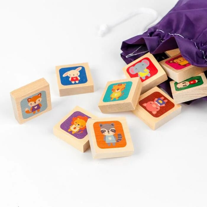 Мемо нескучные игры транспорт. Деревянные мемо. Деревянные игры. Настольная игра для пары. Мемо домики смайл декор.