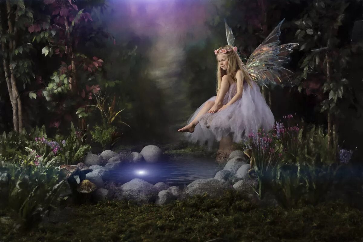 Волшебство в картинках. Видение фей. Фея титания скульптура. Волшебство феи. Настоящие феи.