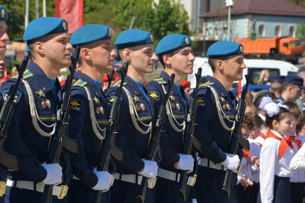 19 май 2015. Юнармейцы Воронеж. Присяга в юнармейцы. Адмиралтейская площадь Воронеж. Юнармия 19.05.