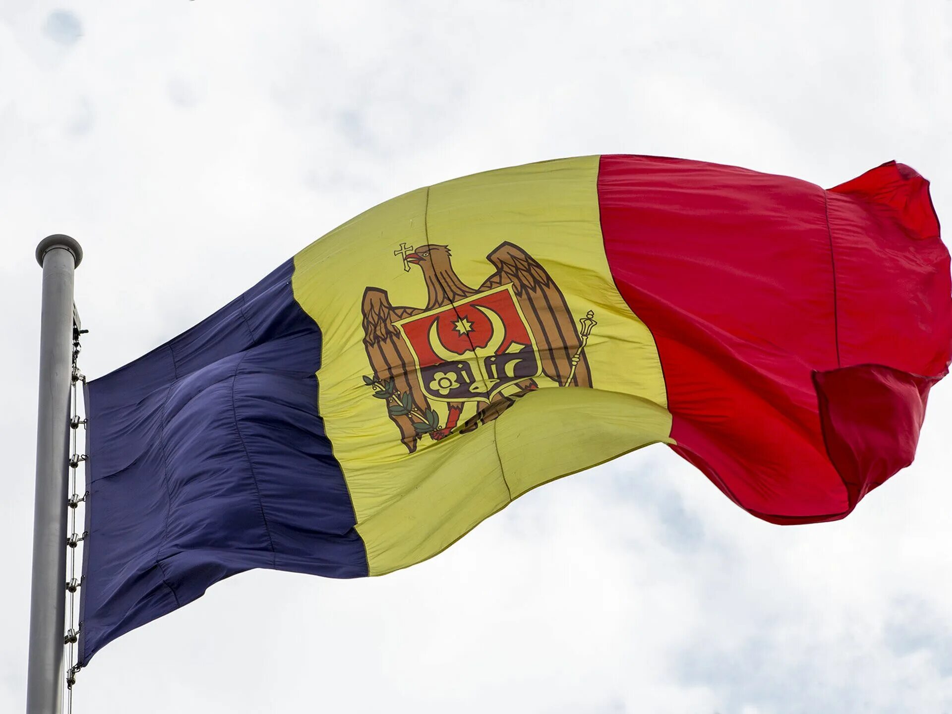 Молдова белоруссия. Флаг Республики Молдова. День независимости Республики Молдова. День молдавского флага. Патриотизм Молдова.