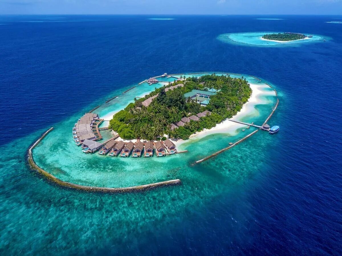 Большой остров туру. Остров Ари Атолл Мальдивы. Южный Ари Атолл Мальдивы. Остров Гурайдо Мальдивы. Остров Мале Мальдивы.