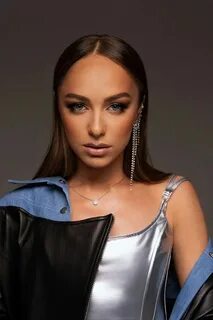 Мари Краймбрери Знаменитости, Певицы, Марио