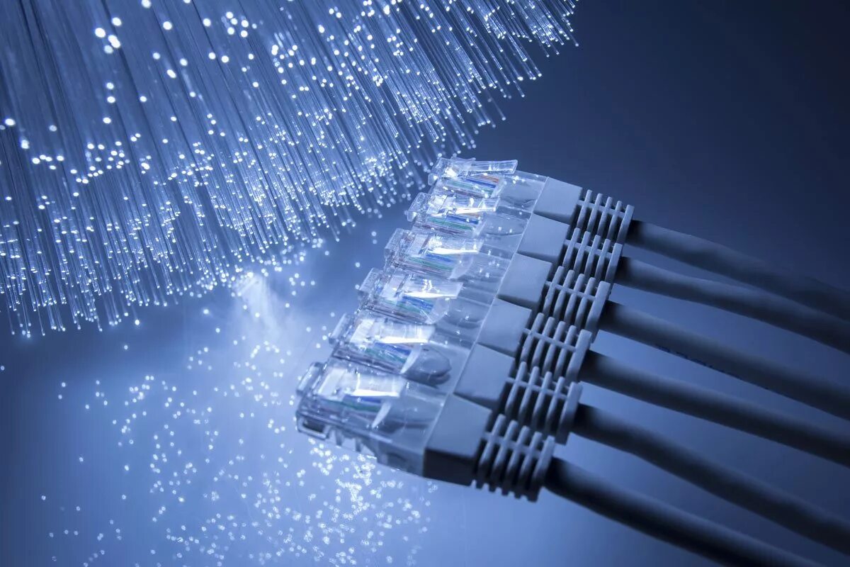 Уф линии связи. Провод Ethernet ВОЛС. Оптоволокно сетевой кабель. Волоконно-оптические линии связи. Сетевое оборудование компьютерных сетей оптоволокно.