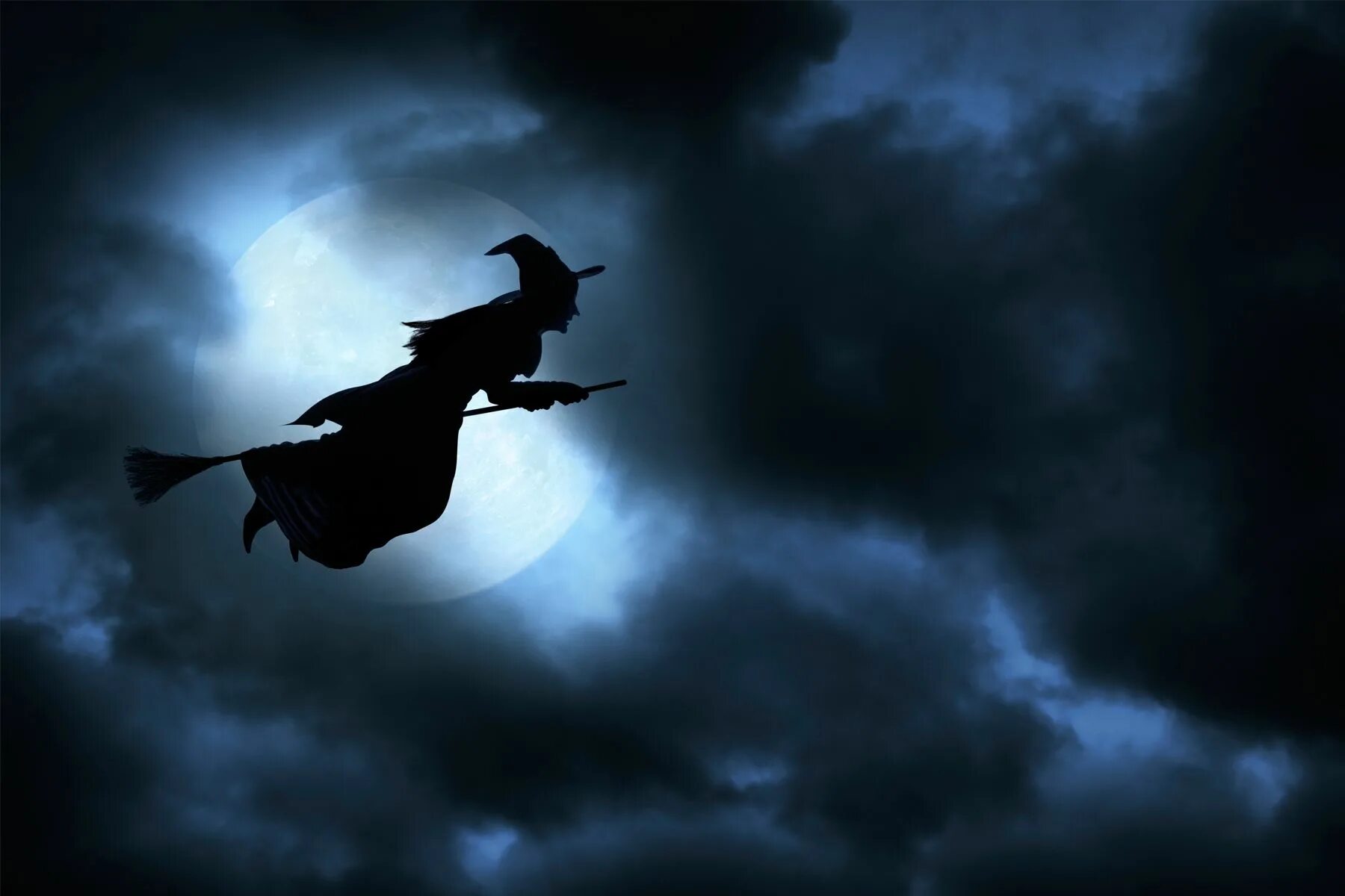 Метла ведьмы. Бефана. Баба яга и ее избушка. Беспалов баба яга. Баба яга и избушка на курьих.