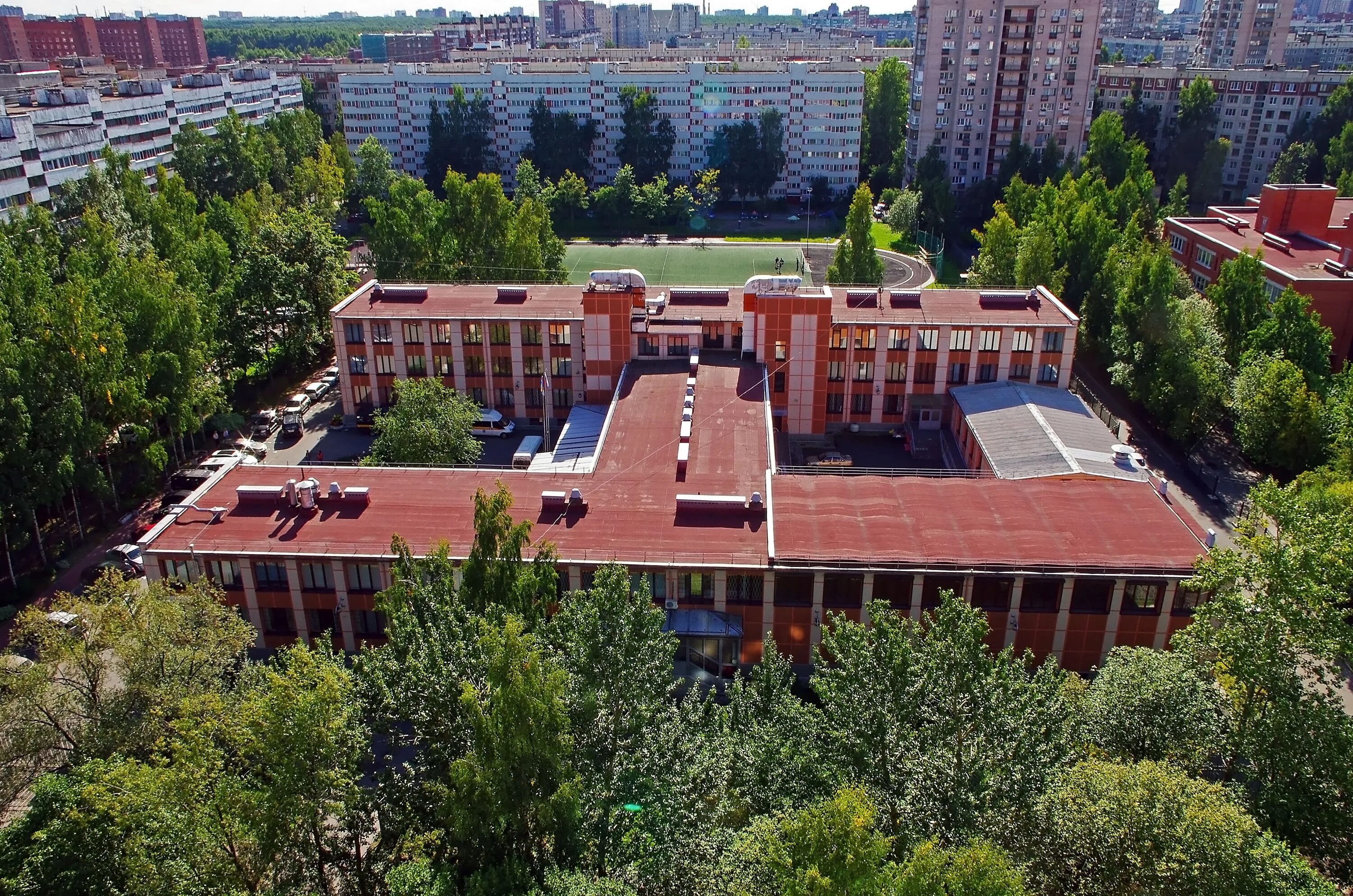 Директор школы 584 озерки. 584 школа выборгского. Школа в озерках спб. 584 школа москва фото. 584 озерки.