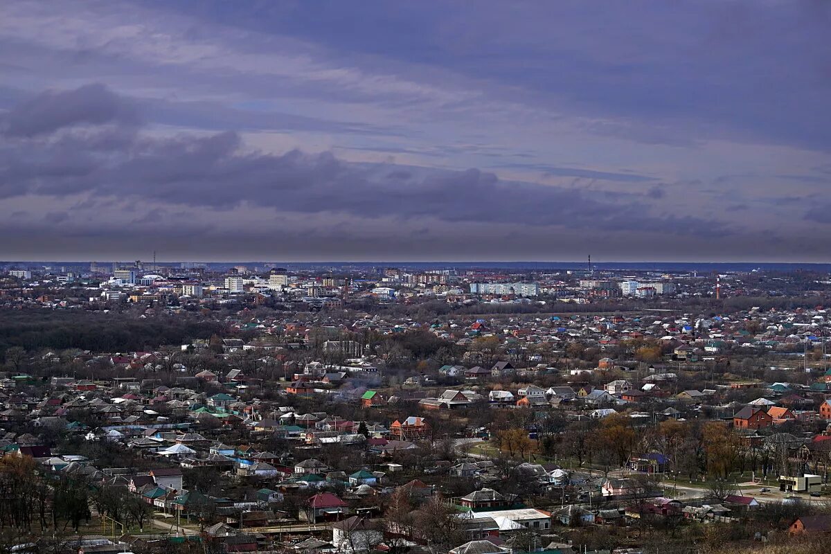 Города краснодарского края на сегодня. Армавир Краснодарский край. Горы в Армавире Краснодарского края. Армавир Краснодарский край Кубань. Армавир город в России.