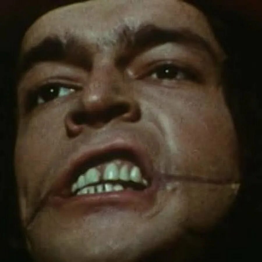 Человек который смеется сериал 1971. Виктор гюго гуимплен. Человек который смеется сериал 1971. Человек, который смеется (мини-сериал) 1971. Человек который смеётся фильм 1971.