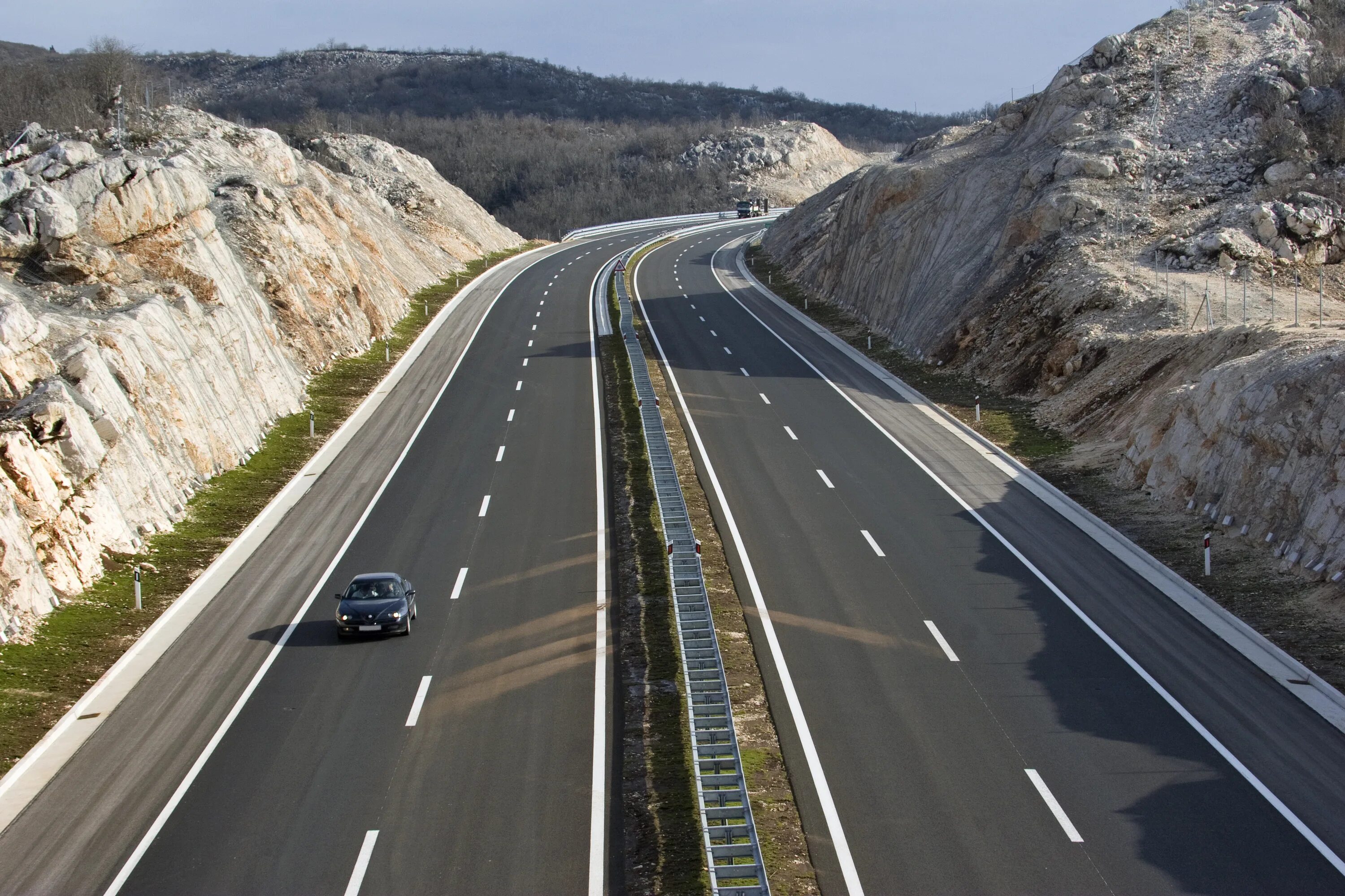 Less than three ricardo autobahn