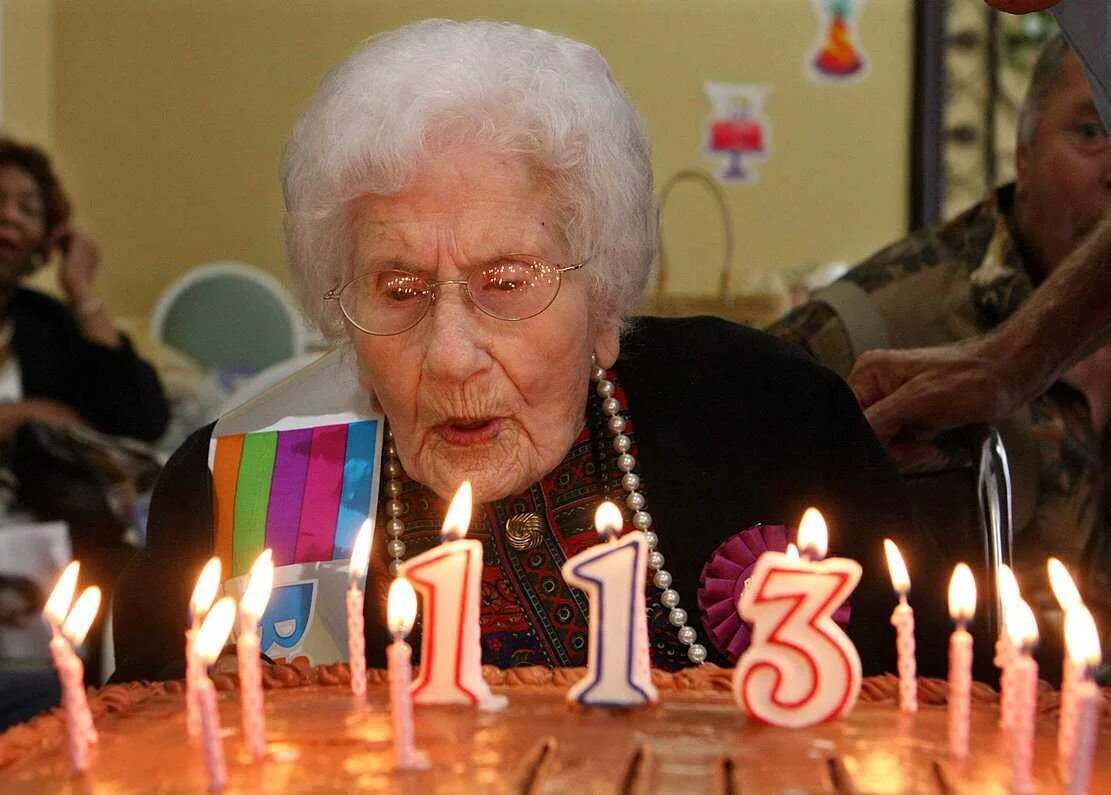 Сколько старухи живут. Долгожители 100 лет. Долгожители России. Столетний человек.