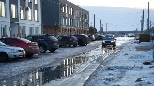 Никольский бузулук. Микрорайон Никольский Бузулук. Микрорайон Никольский Бузулук затопило. Бузулук затопило 2023. Огромные лужи в городе Бузулук.