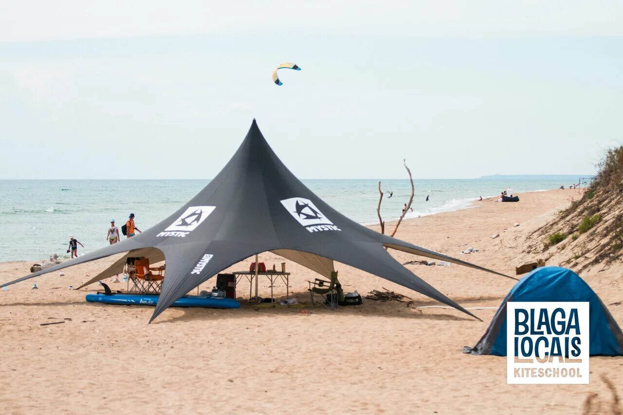 Бугазская коса снять жилье. Бугазская коса база отдыха мираж. Анапа, ст. Глэмпинг бугазская коса. Бугазская коса турбаза.