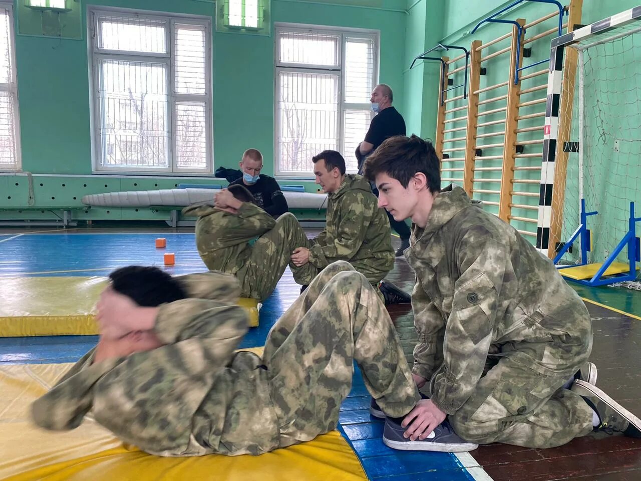 Спартакиада допризывной и призывной молодежи. Учебная комната по допризывной подготовке. Допризывная подготовка 11 класс. Подготовка к военной службе. Допризывная подготовка рб.