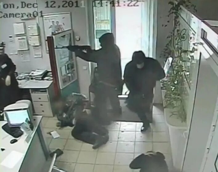 Ворвались в дом бандиты