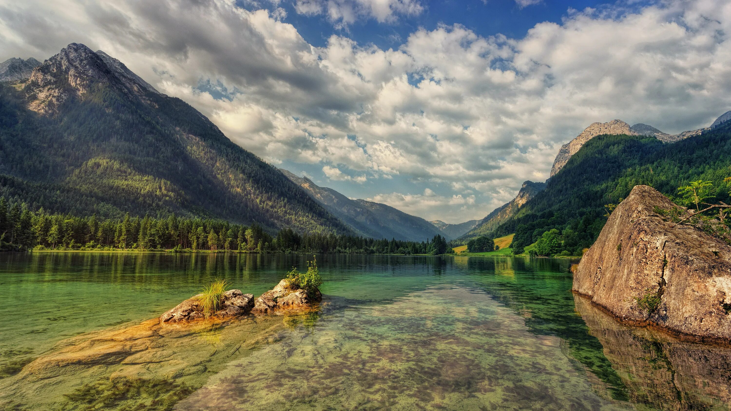 4khd. Озеро Хинтерзее, Бавария, Германия. Озеро Брайес. Доломитовые Альпы, Италия.. Озеро Хинтерзее Австрия. Озеро Рица.