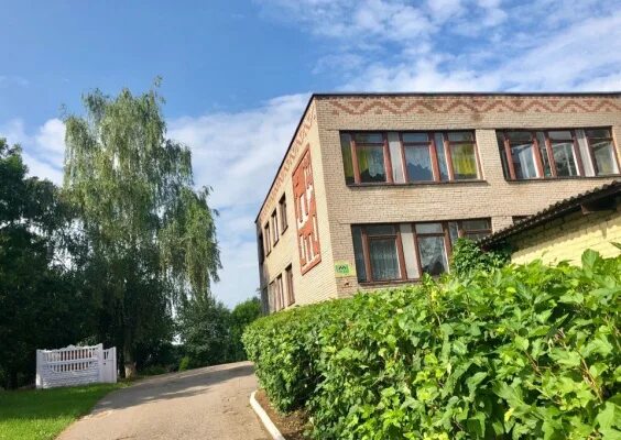 Ул пушкина 9 орша. Орша 9. Орша ул якубовского 75. Молодость парикмахерская орша. Улица мира.