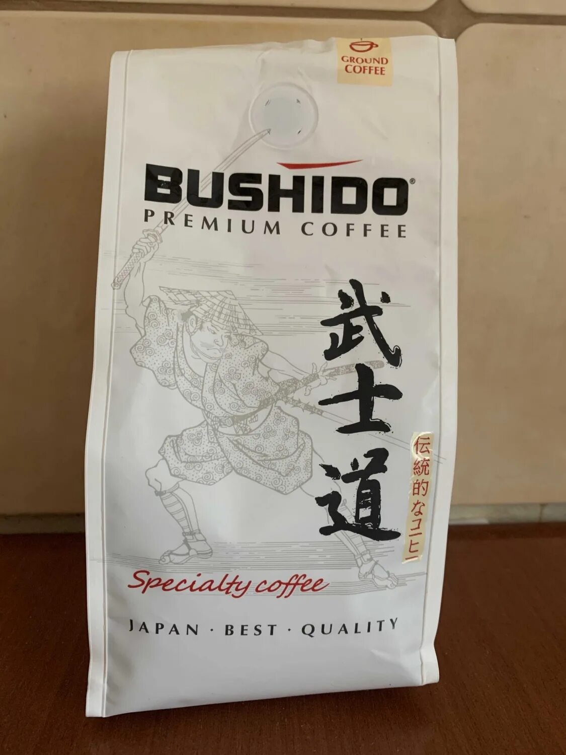 Bushido кофе растворимый. Бушидо или бусидо. Bushido премиум кофе растворимый. Кофе бушидо блэк катана 100г. Кофе бушидо red katana.