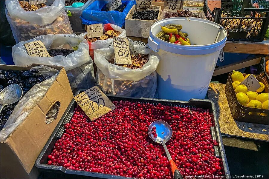 Фотографии что там продают. Оптовый рынок в узбекистане одежды. Покажи что там продают. Светофор магазин вещи. Покажи что там продают.