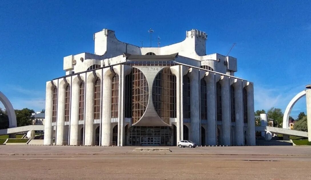 Новгородский Академический театр драмы им ф.м Достоевского. Драмтеатр Великий Новгород. Театр Достоевского Великий Новгород. Новгородский театр драмы Великий Новгород. Театр достоевского великий