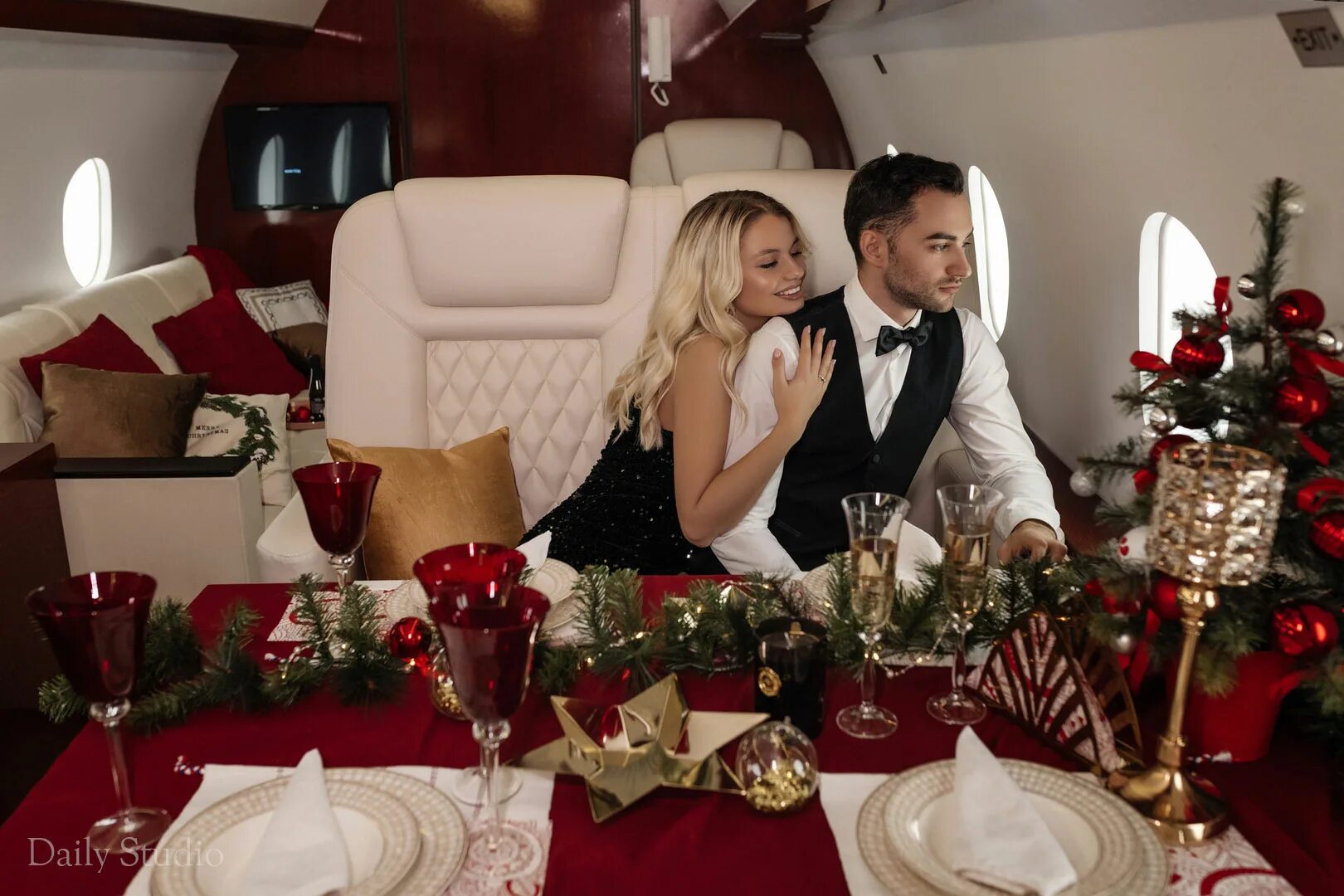 этот персонаж любит роскошь и развлечения