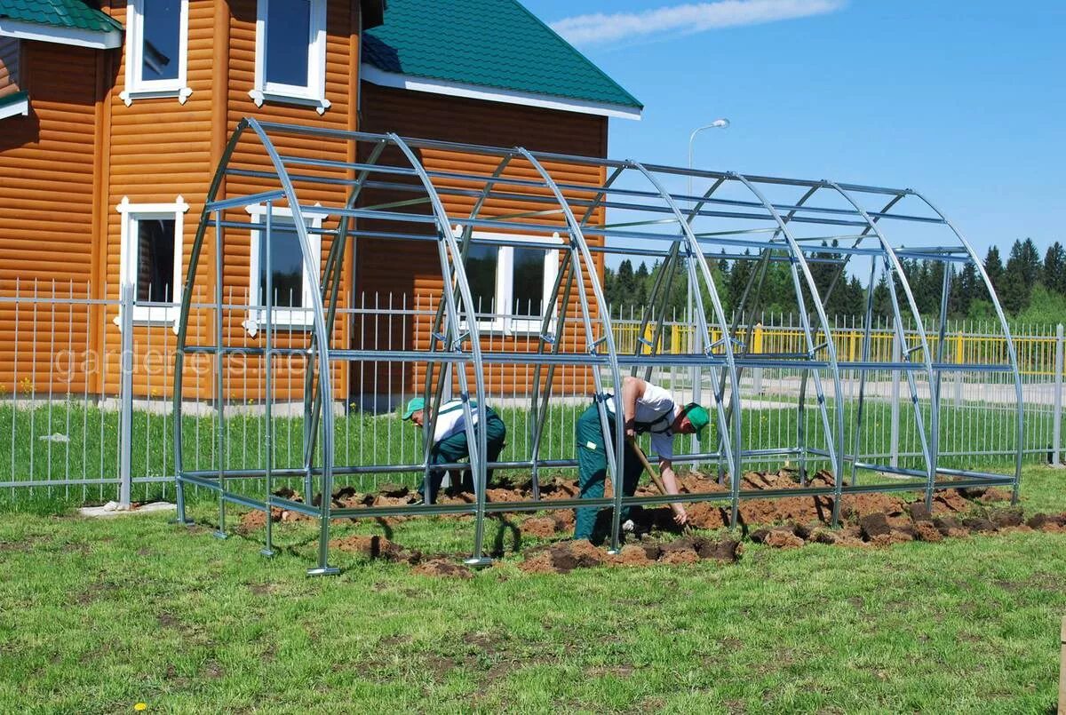 Как установить теплицу без фундамента