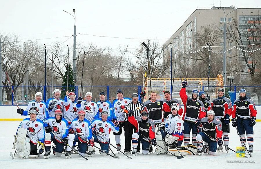 15 крупнейших городов россии на контурной карте. города по каким городам она проходит. главные зоны расселения на территории россии. города миллионники россии на контурной карте. волга исток и устье.