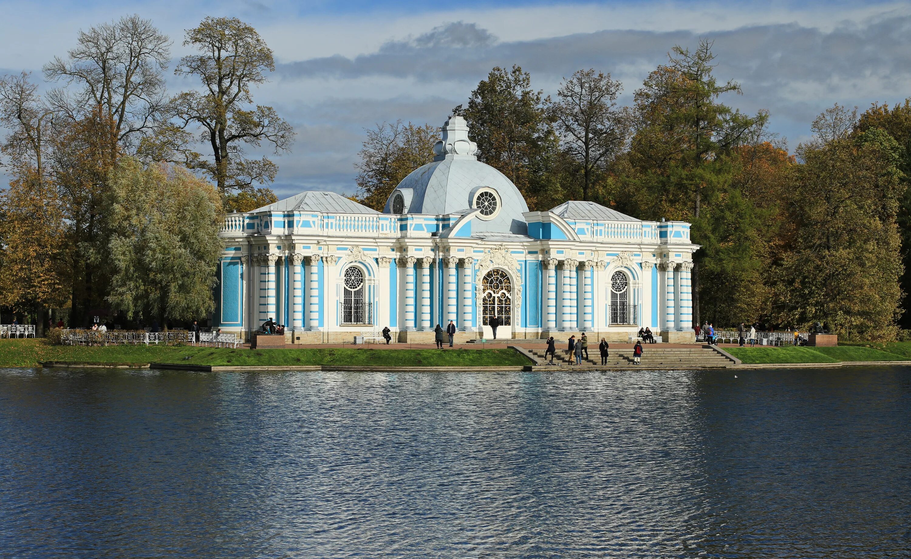 Екатерининский парк расписание. Стенды в екатерининском парке москвы. План екатерининского парка тирасполь. Летняя эстрада в екатерининском парке. Стенды в екатерининском парке.