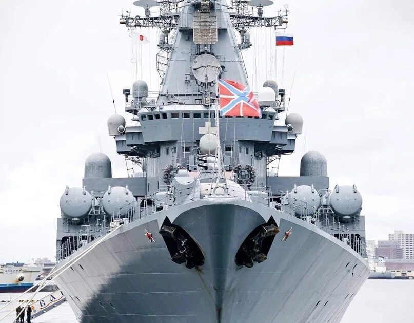 Крейсер москва парад 2021. Ракетният крайцер "варяг". Крейсер варяг тоф. Российские ракетные крейсера. Крейсер "варяг" проекта 1164 "атлант".