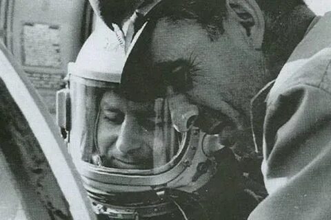 Космонавты 1961
