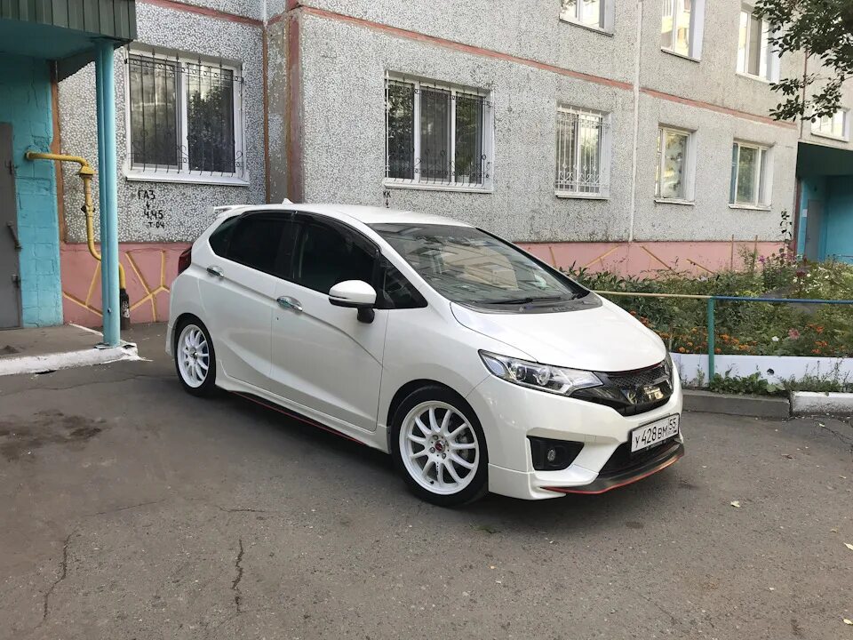 Honda Fit 3g. Honda Fit 3. Honda Fit gk4. Honda Fit gk3 r16 45. Купить хонду в амурской