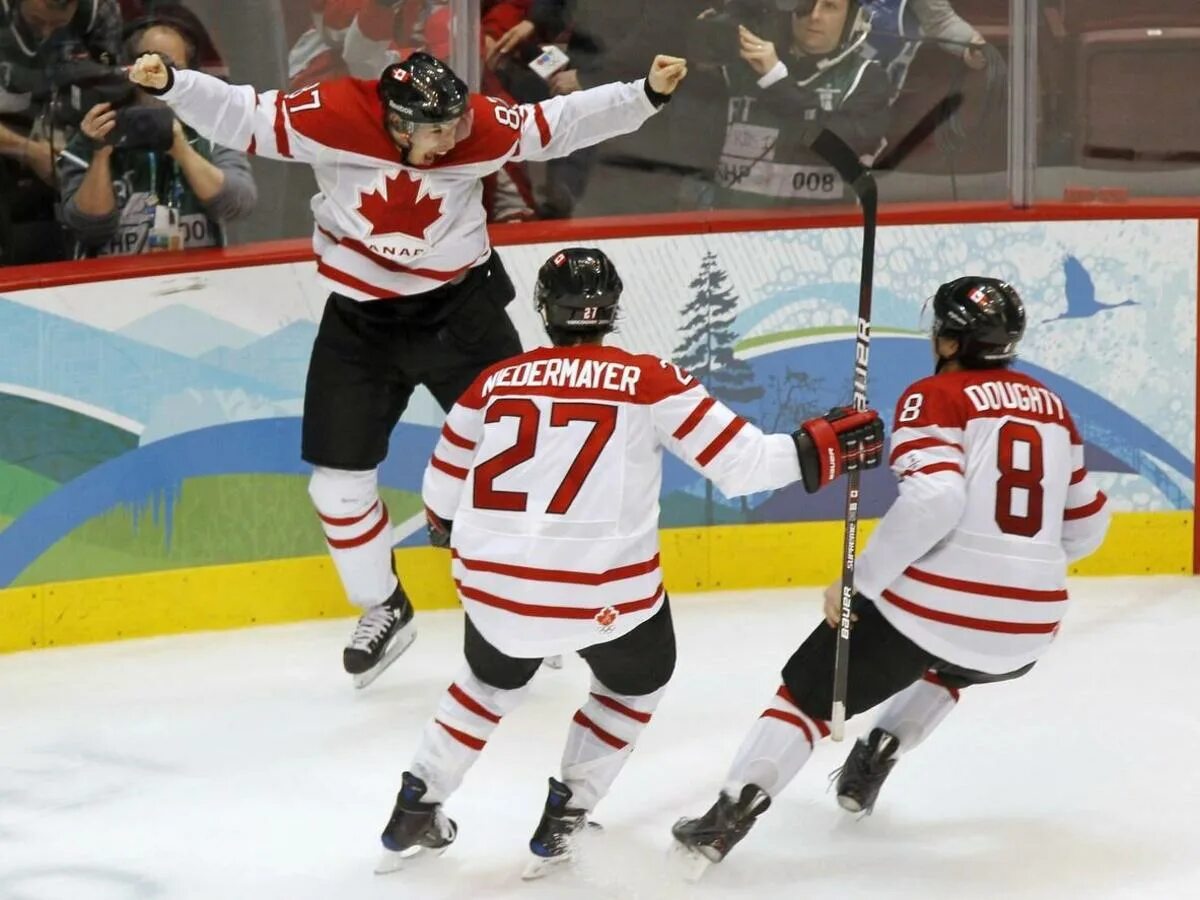 Сидни Кросби сборная Канады. Сидни Кросби Ванкувер. Сидни Кросби финал Ванкувере. Ванкувер 2010 хоккей.