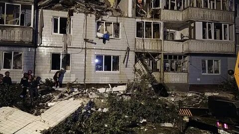 После взрыва в жилом доме