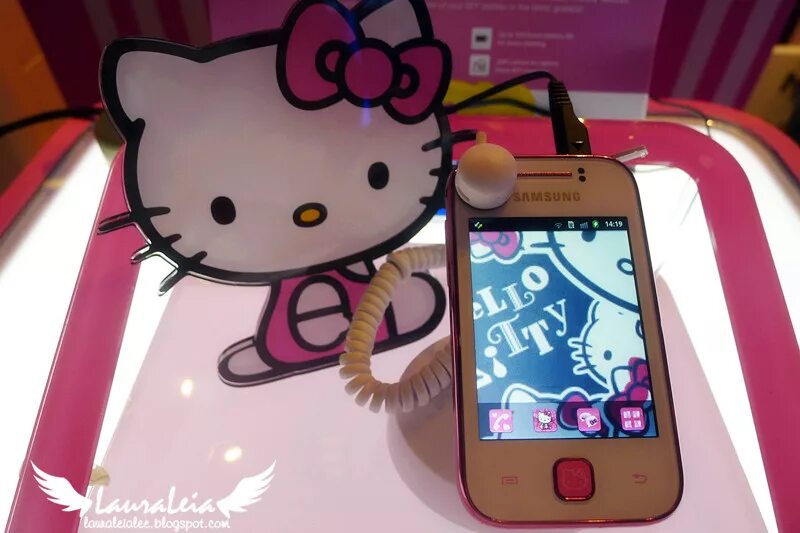 Айфон hello kitty. Самсунг галакси китти. самсунг галакси хелло китти. самсунг hello kitty. samsung с хеллоу китти.