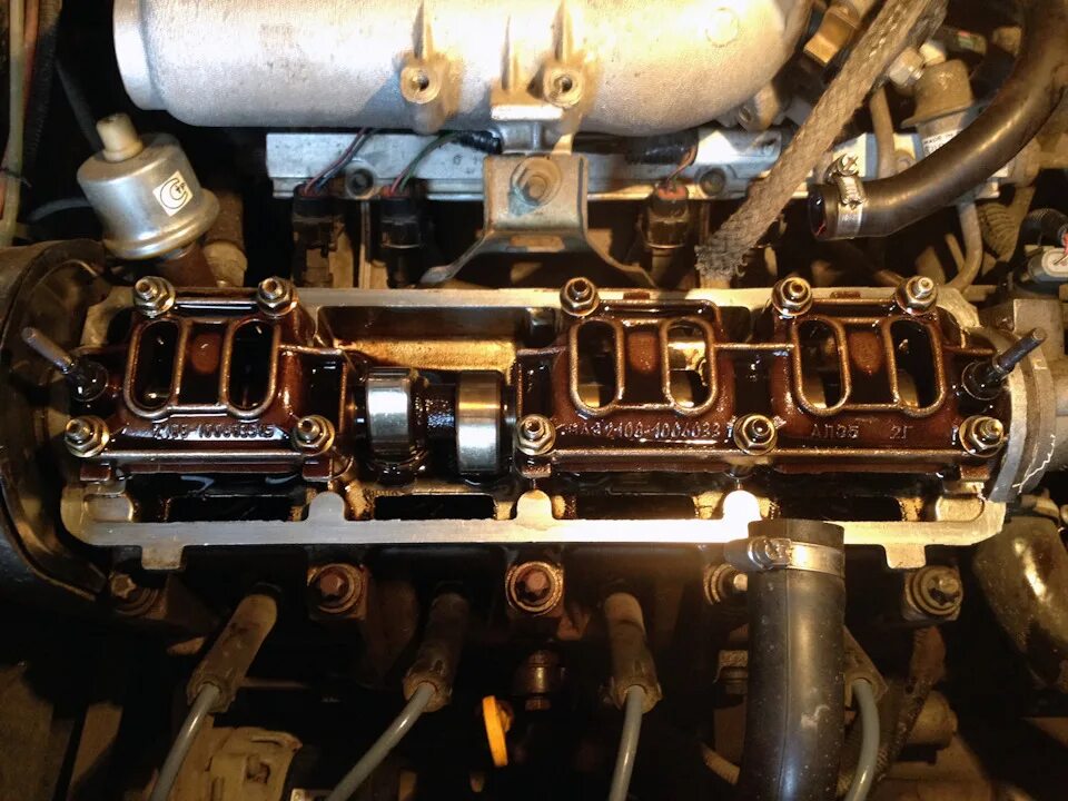 Замена прокладки кк n13b16. История постройки двс 21126. Ремкомплект на ваз 2110 на мотор. Двигатель после масла эльф. Состояние двигателя ваз.