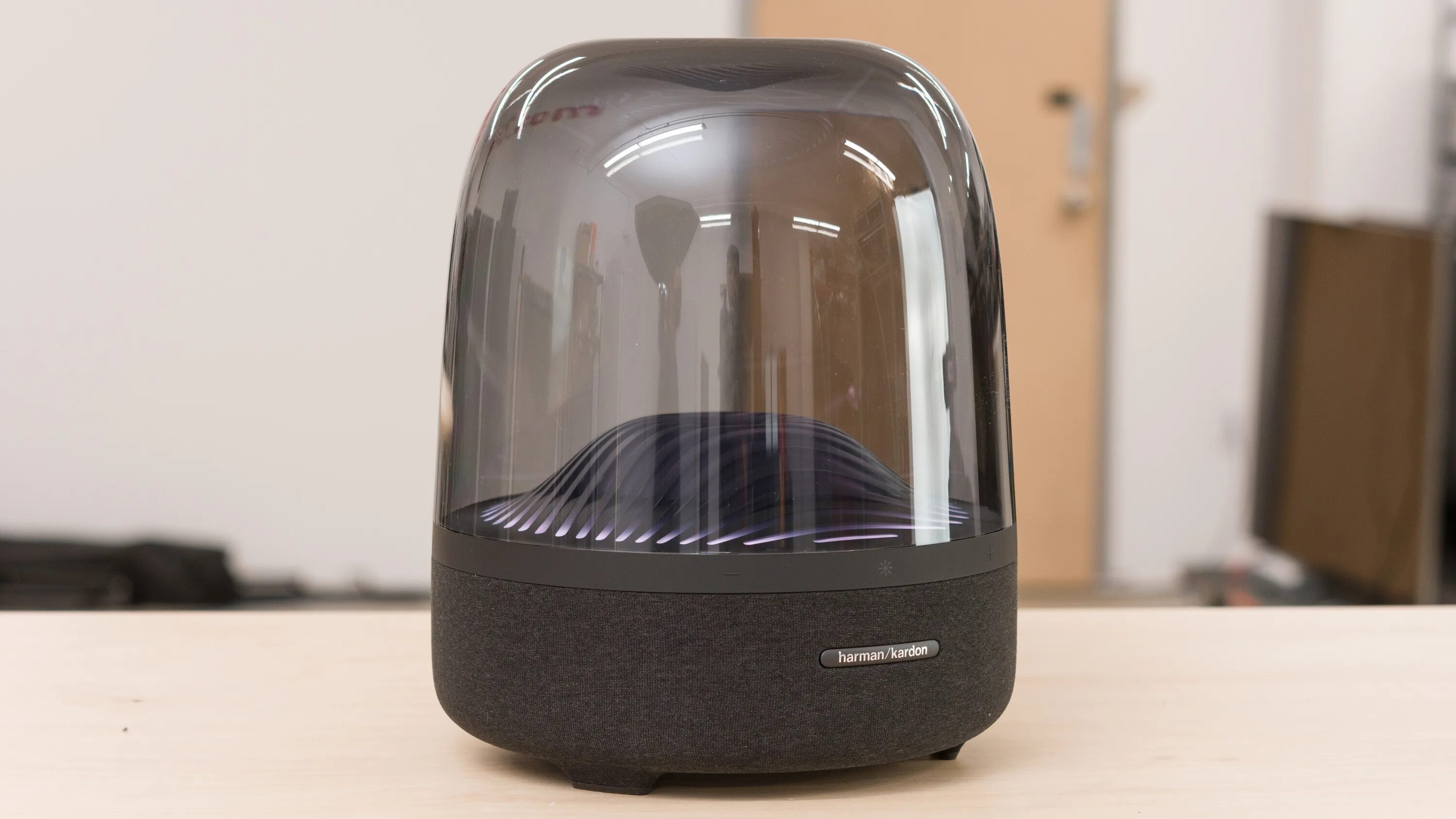 Kardon aura studio 4. Harman/kardon aura studio 3.