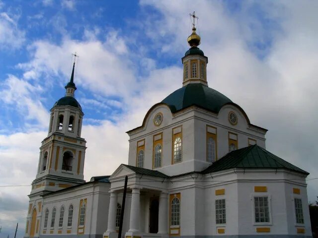 Церковь святой троицы село мостовое удмуртская республика. Село мостовое сарапульский район. Мостовое удмуртия. Храм троицы живоначальной село кекоран. Кигбаево сарапульский район.