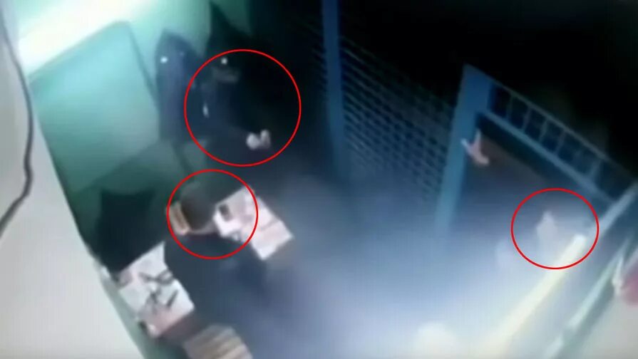 расстрел в метро. расстрел в метро. драка в метро дагестанцы. чел метро застрелил мигранта. алексей смирнов рязанский проспект.