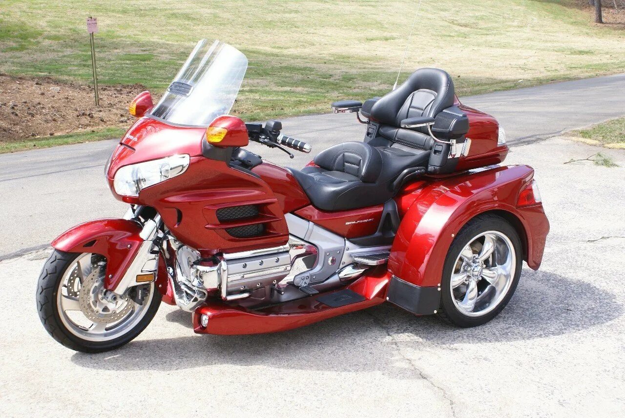 Хонда Голд Винг 1800. Мотоцикл Хонда Голд Винг 1800. Мотоцикл Honda Gold Wing. Мотоцикл Хонда Голд Винг. Мотоциклы голда купить