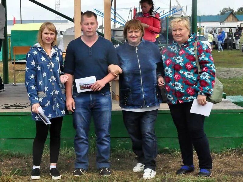 Погода осколково алтайский край алейский. Дружба Алейский район. Урюпино Алейский район. Село Урюпино Алейского района. Село Урюпино Алтайский край Алейский район.