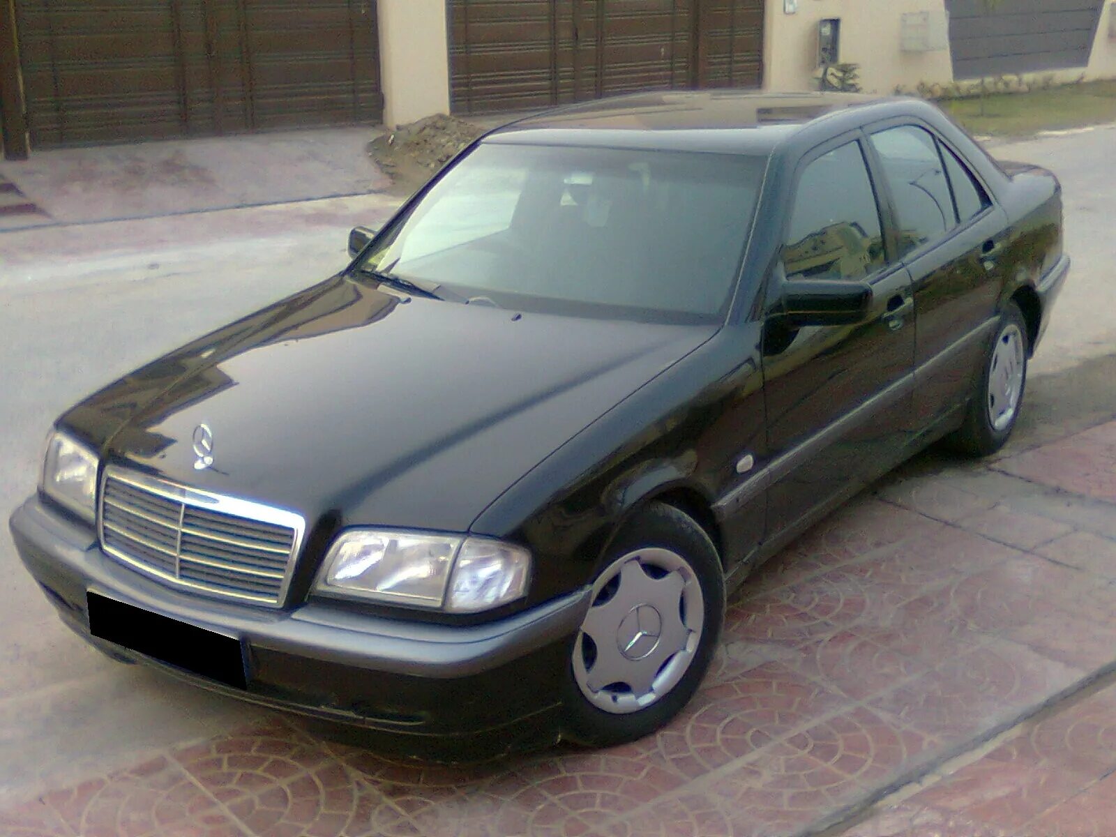 С класс 2000 года. Mercedes-Benz c-class 2000. Mercedes-Benz c 180 2000. Мерседес c180 2000. Mercedes c class 2000.